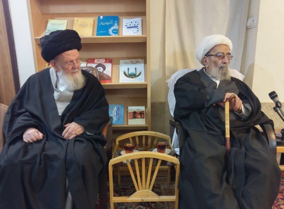 پیام تسلیت آیت‌الله‌العظمی حسینی زنجانی در پی رحلت متعلقه آیت الله اشرفی شاهرودی